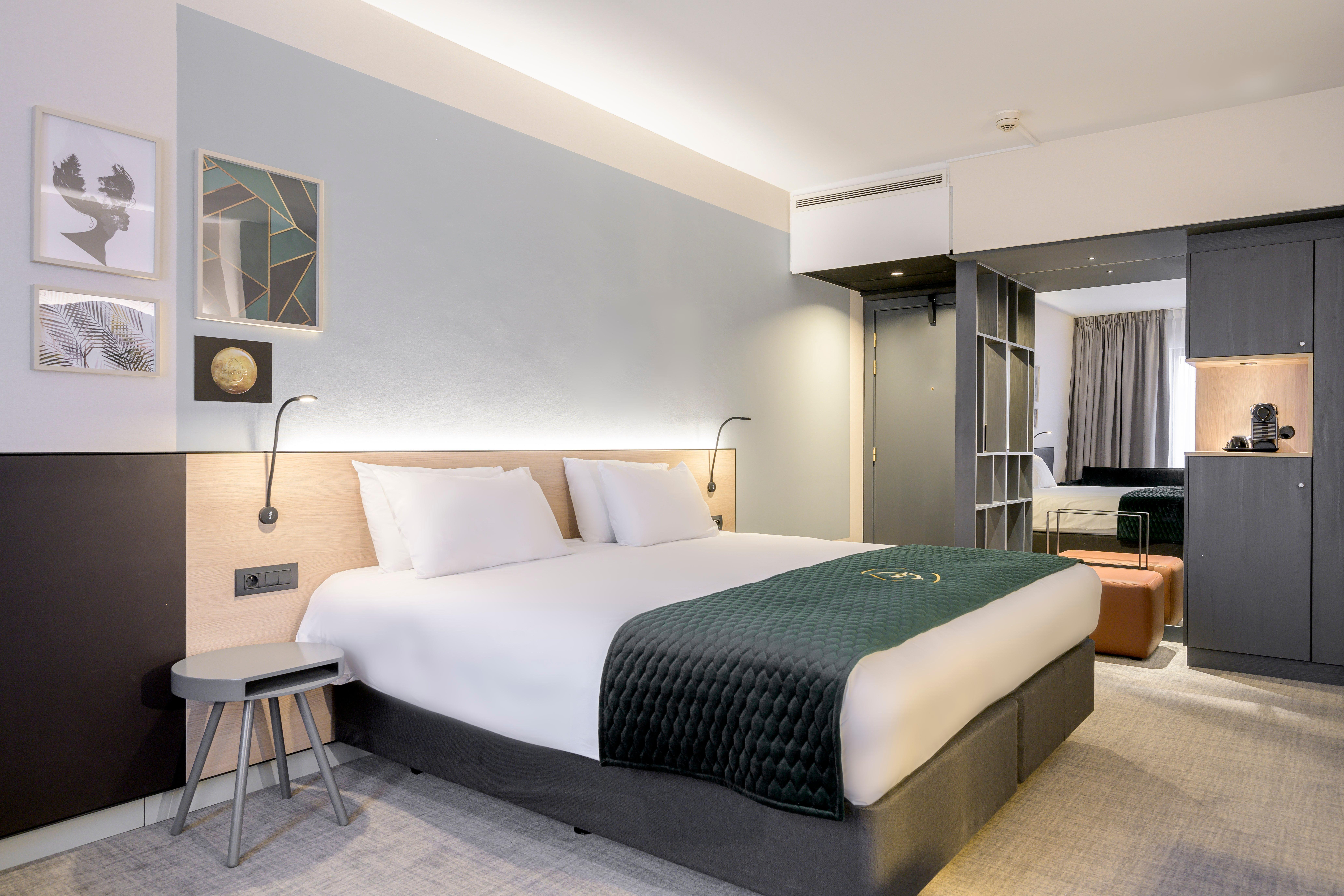 Holiday Inn Hasselt By Ihg Ngoại thất bức ảnh