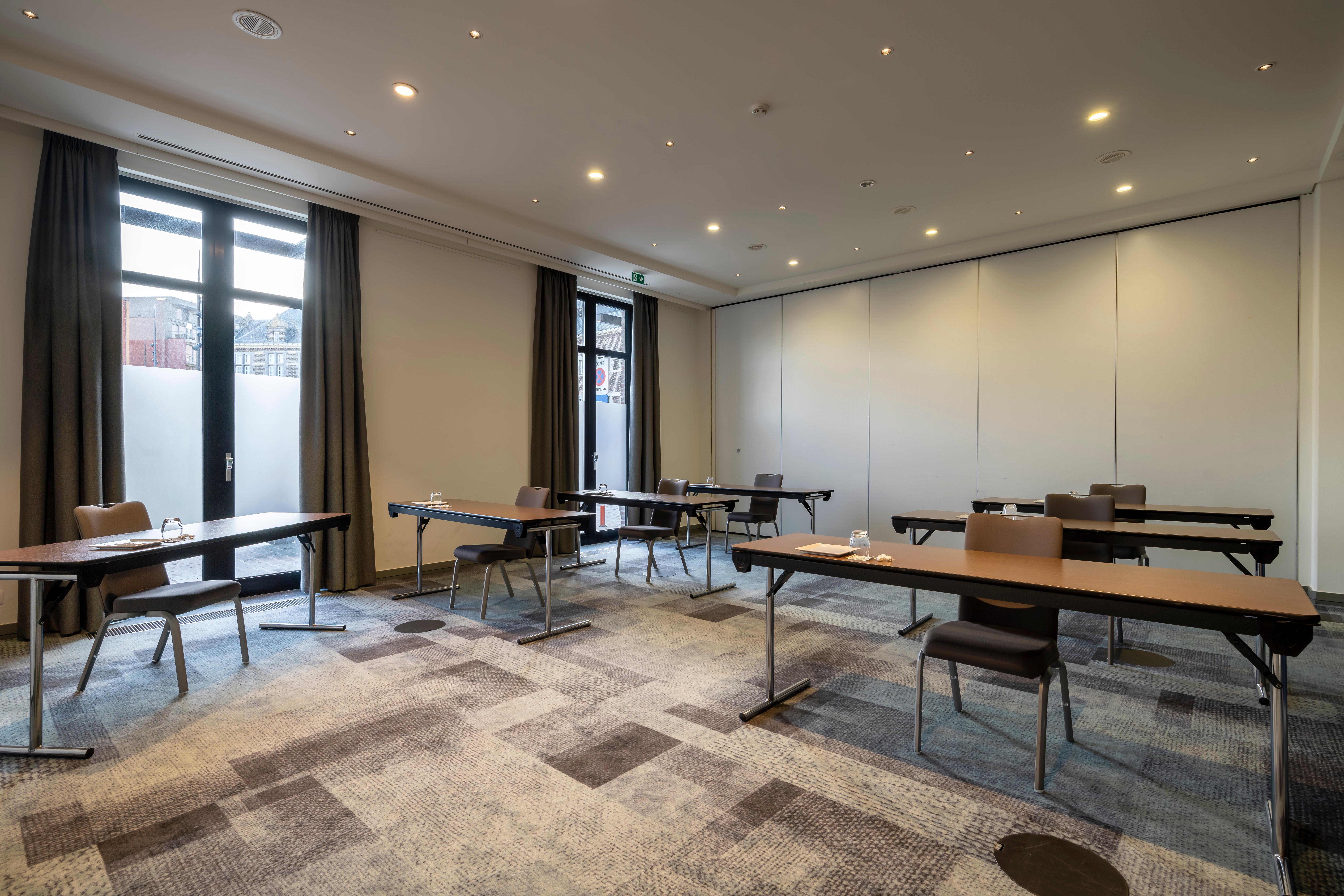 Holiday Inn Hasselt By Ihg Ngoại thất bức ảnh
