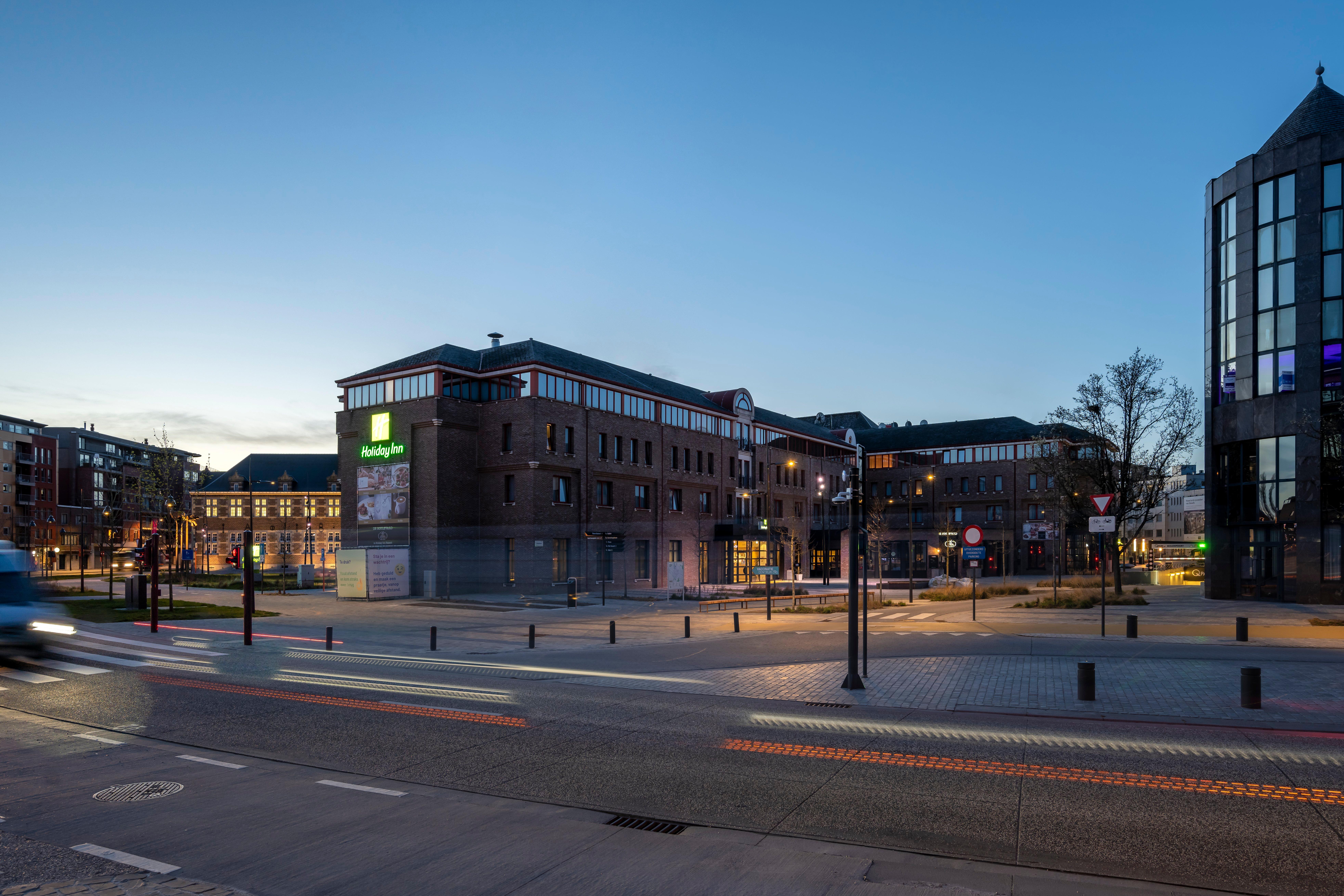 Holiday Inn Hasselt By Ihg Ngoại thất bức ảnh